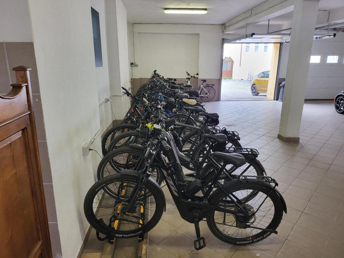 Hotel Raibl E Appartamenti Tarvisio Ngoại thất bức ảnh