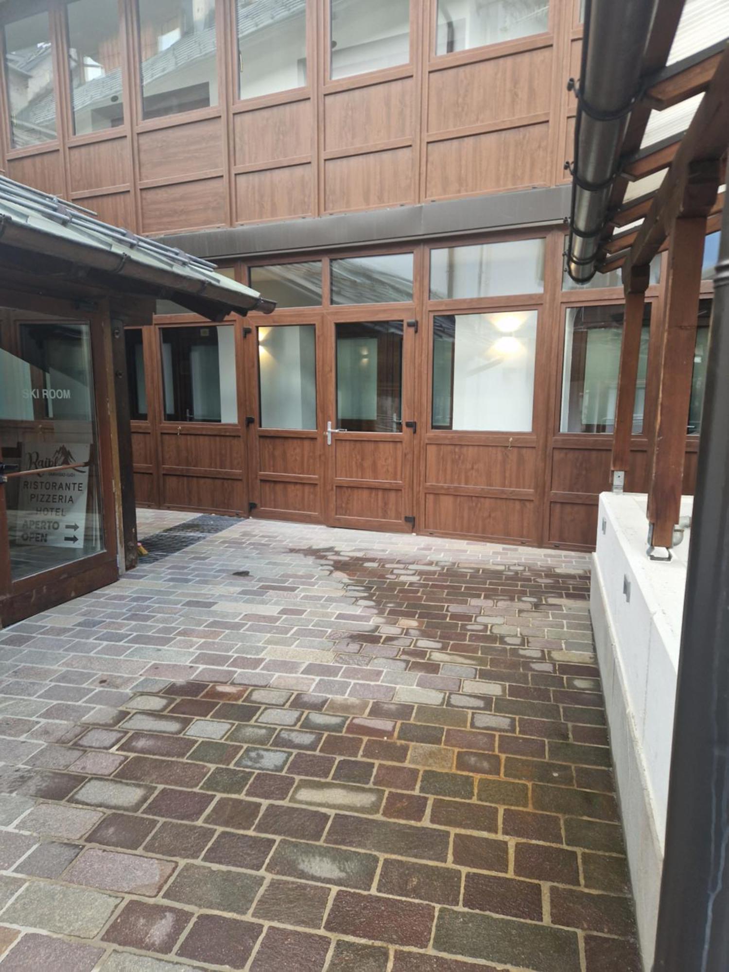 Hotel Raibl E Appartamenti Tarvisio Ngoại thất bức ảnh
