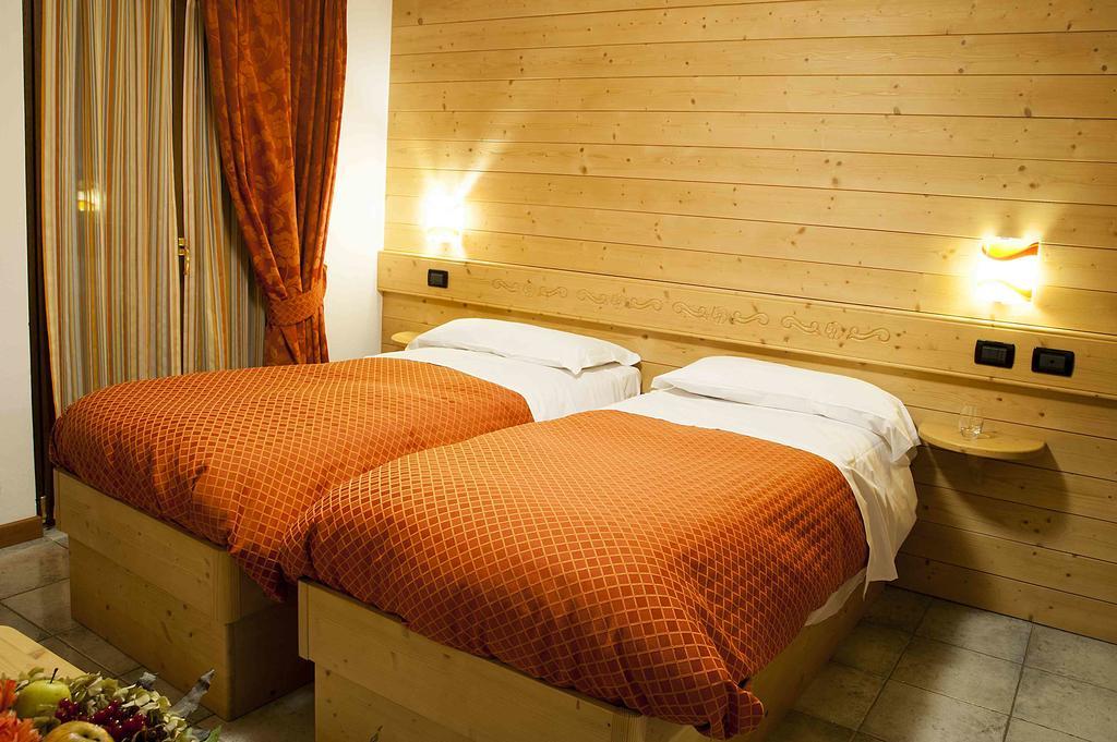 Hotel Raibl E Appartamenti Tarvisio Ngoại thất bức ảnh