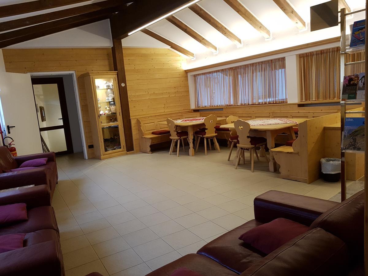Hotel Raibl E Appartamenti Tarvisio Ngoại thất bức ảnh